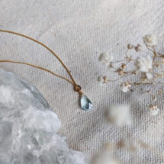 necklace aquamarine crystal